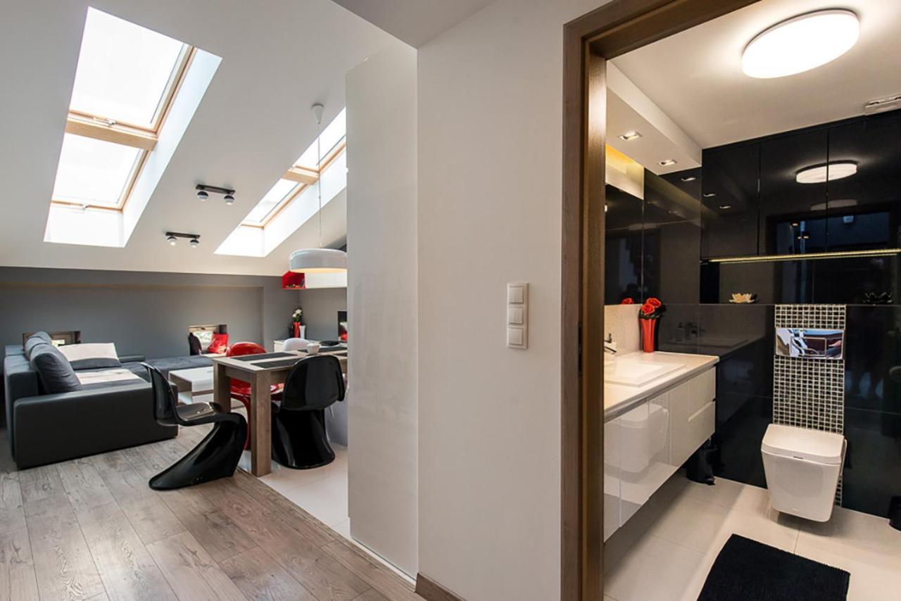 Cozy And Large 62 M2 Apartment With Air Conditioning, Old Town Krasków Eksteriør bilde